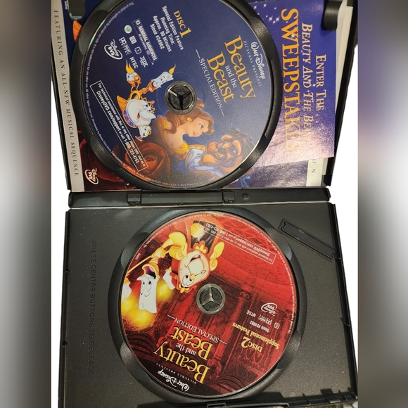 3 Disney movies (2 movies added to listing is why price increased) - Picture 2 of 11